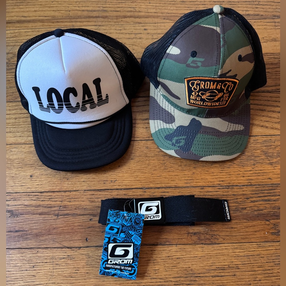 Grom | Kids Camo and Black Trucker Hats & Belt Set O/S